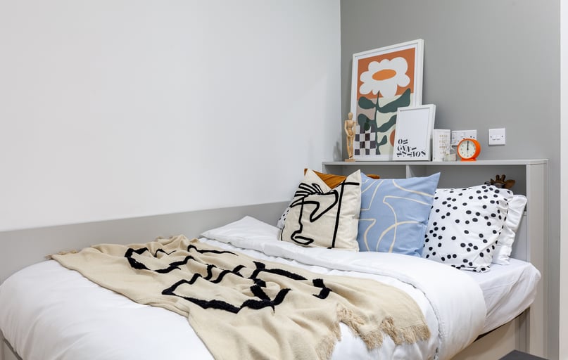 Accessible Gold Studio, The Waterways, 1 Pump Way, Lace Market, Nottingham - Image 1